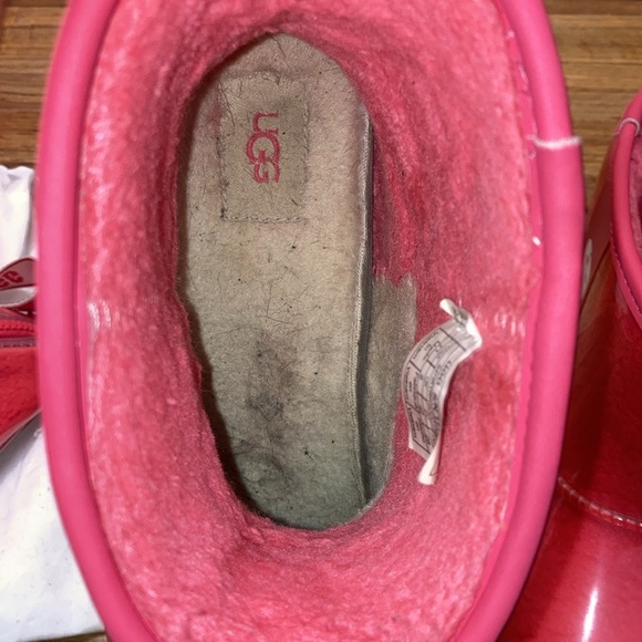 Hibiscus clear Uggs with matching Fanny pack bag - Picture 10 of 15